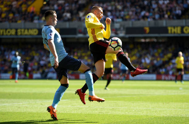 他的个人未 他的个人未