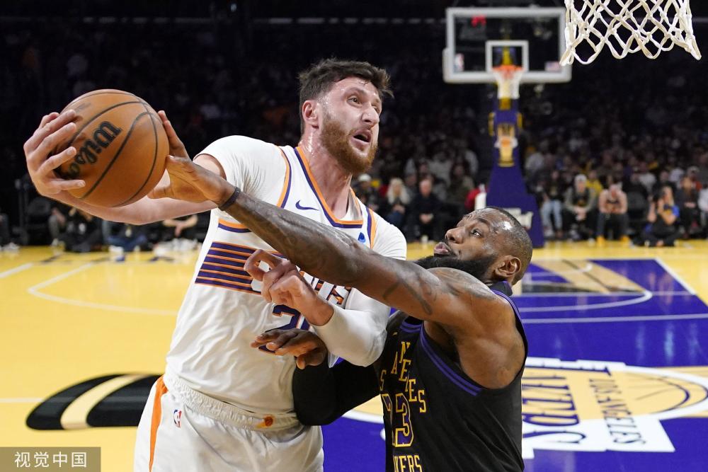 购特拉福德 购特拉福德