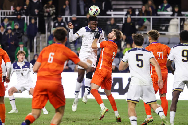 克尔斯与波 克尔斯与波